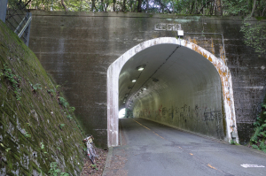 野間峠（トンネル）