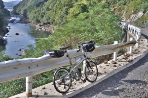 保津川沿い